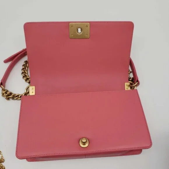 CHANEL Boy Leather Shoulder Bag 2700-080524 - Picture 13 of 16